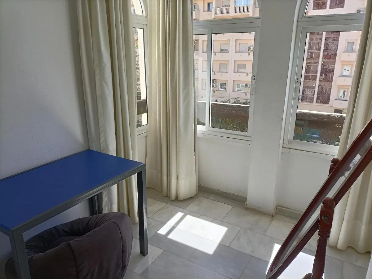 Suites Center Recinto Ferial Fuengirola 0*,